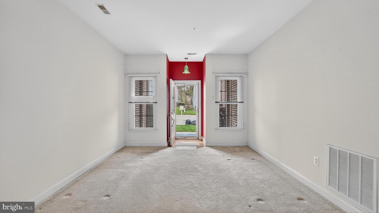 926 Perry Landing Court photo 4