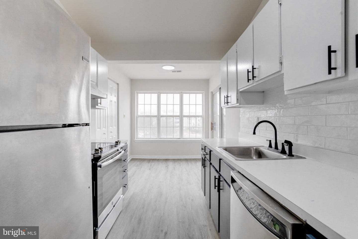 306 Blue Water Court #301 photo 15