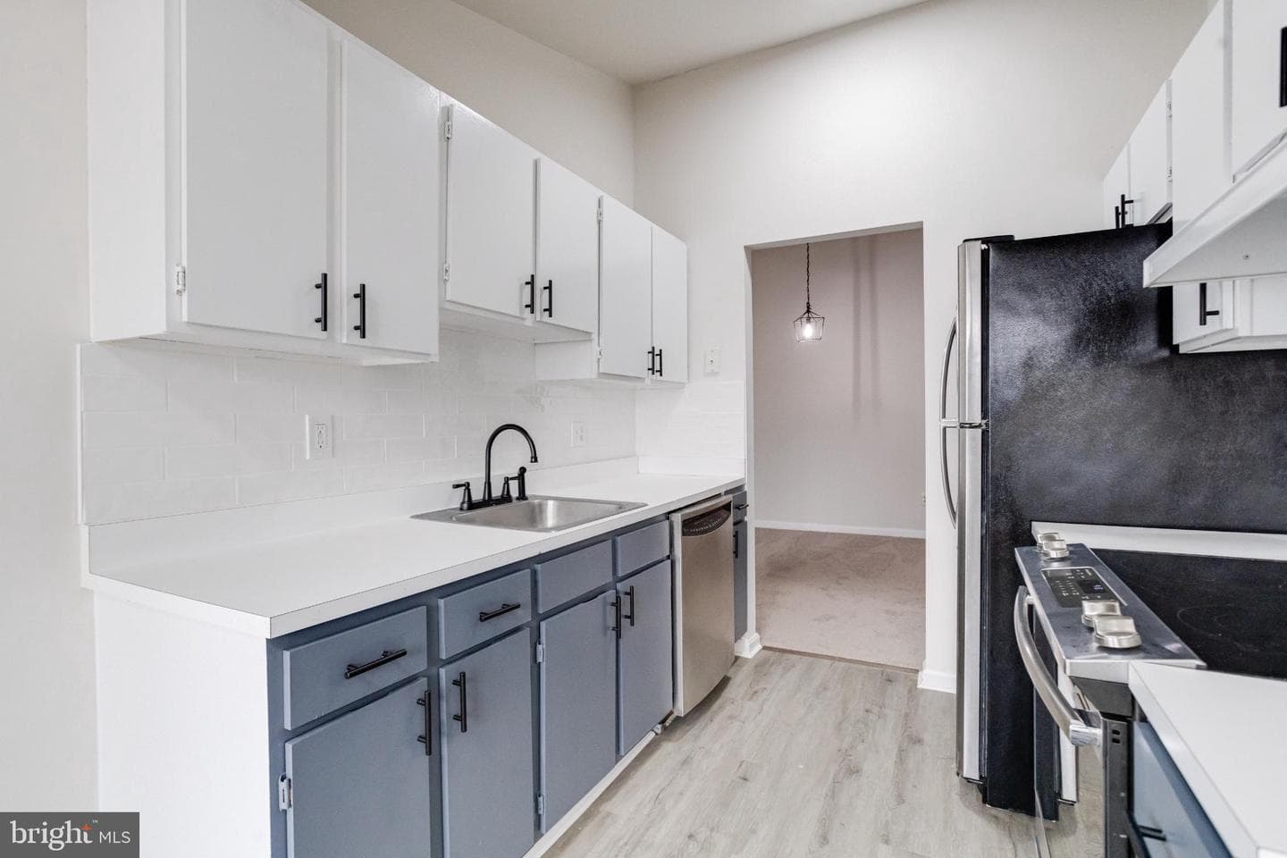 306 Blue Water Court #301 photo 17