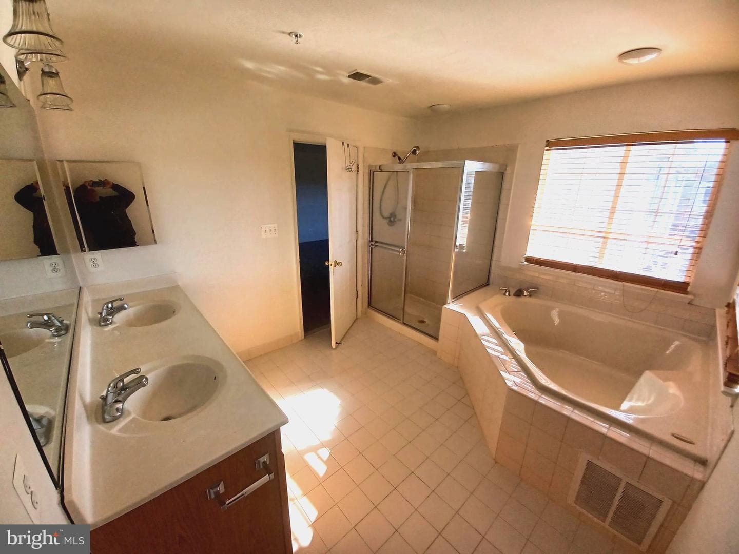 1549 Falling Brook Court photo 28