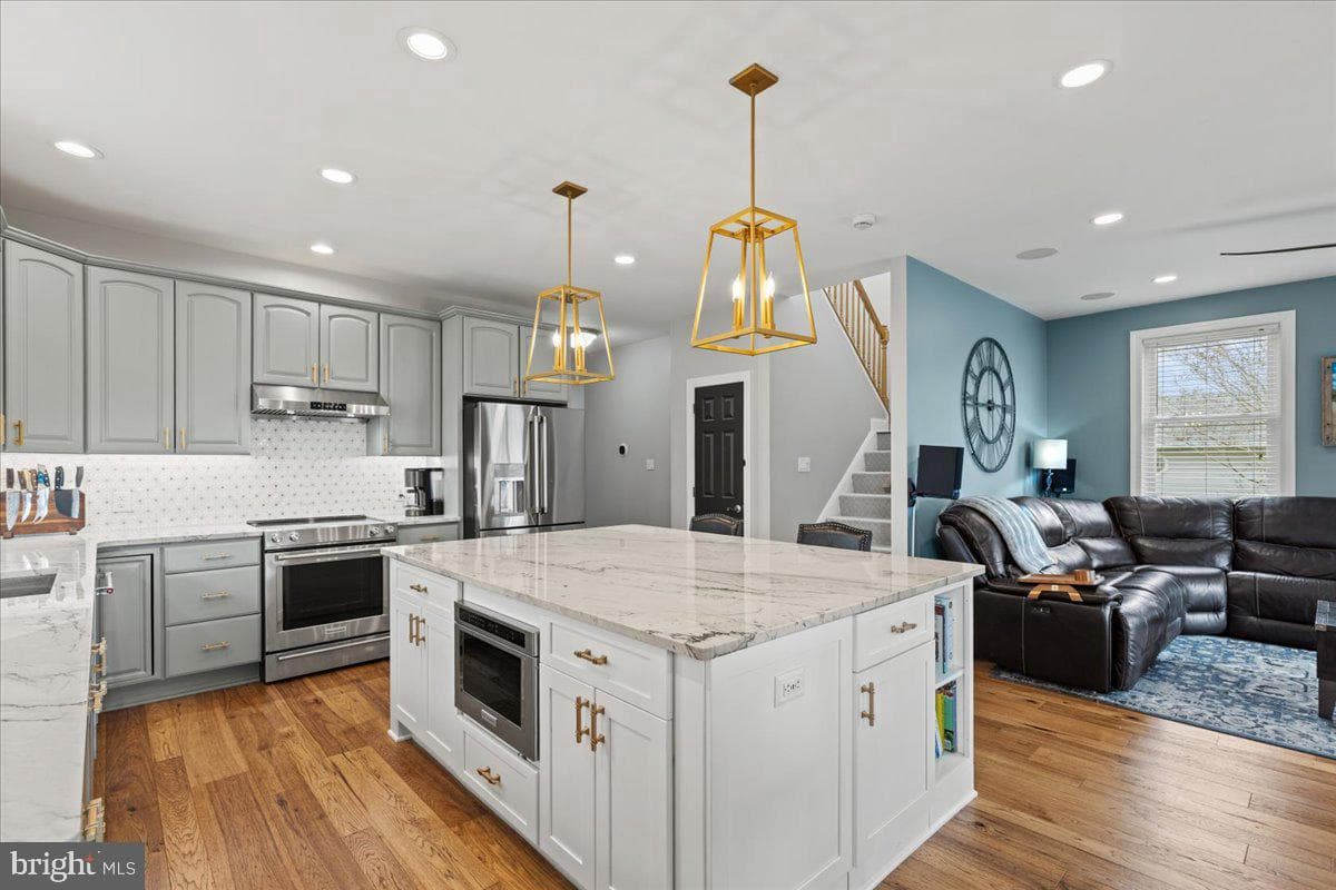 1066 Walnut Avenue photo 11