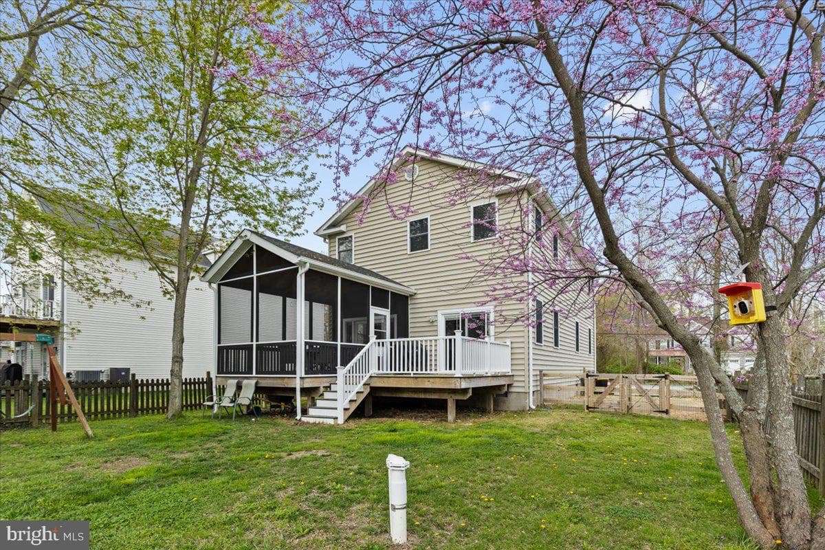 1066 Walnut Avenue photo 48