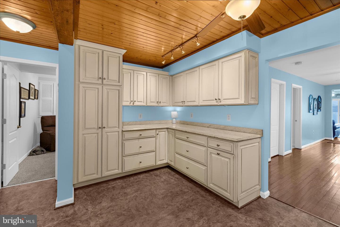 402 Greenland Beach Road photo 8