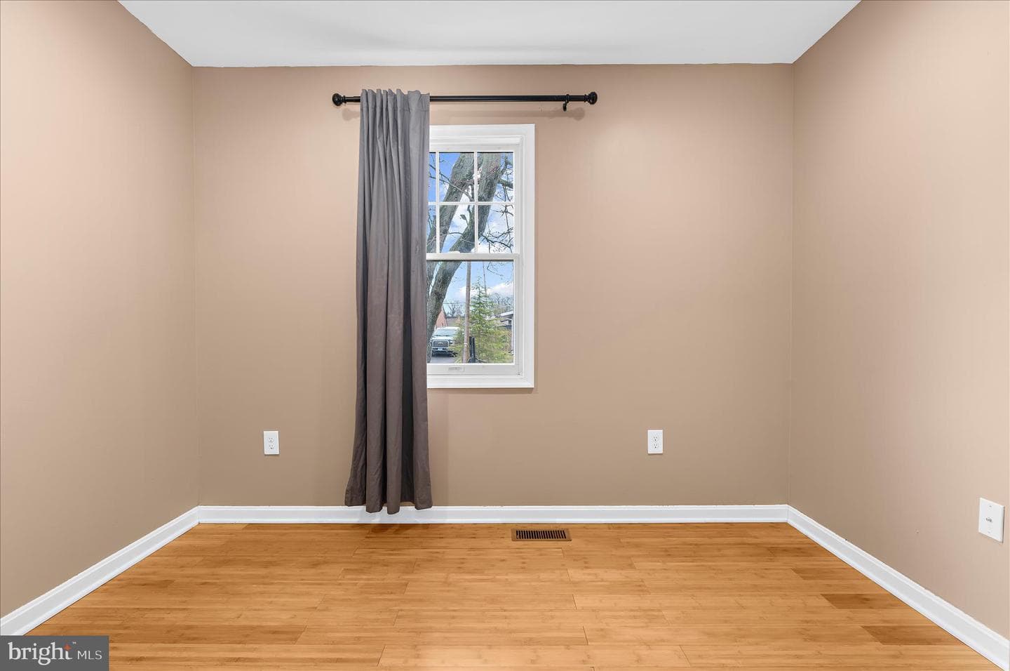 1322 Meadowvale Road photo 22
