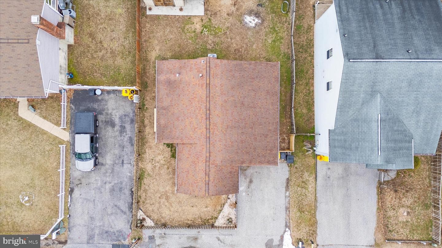 762 208th Street photo 31