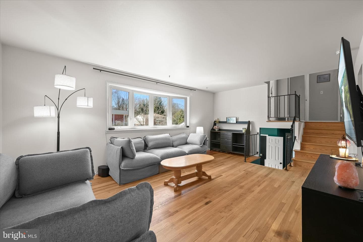 7980 Phirne Road E photo 3