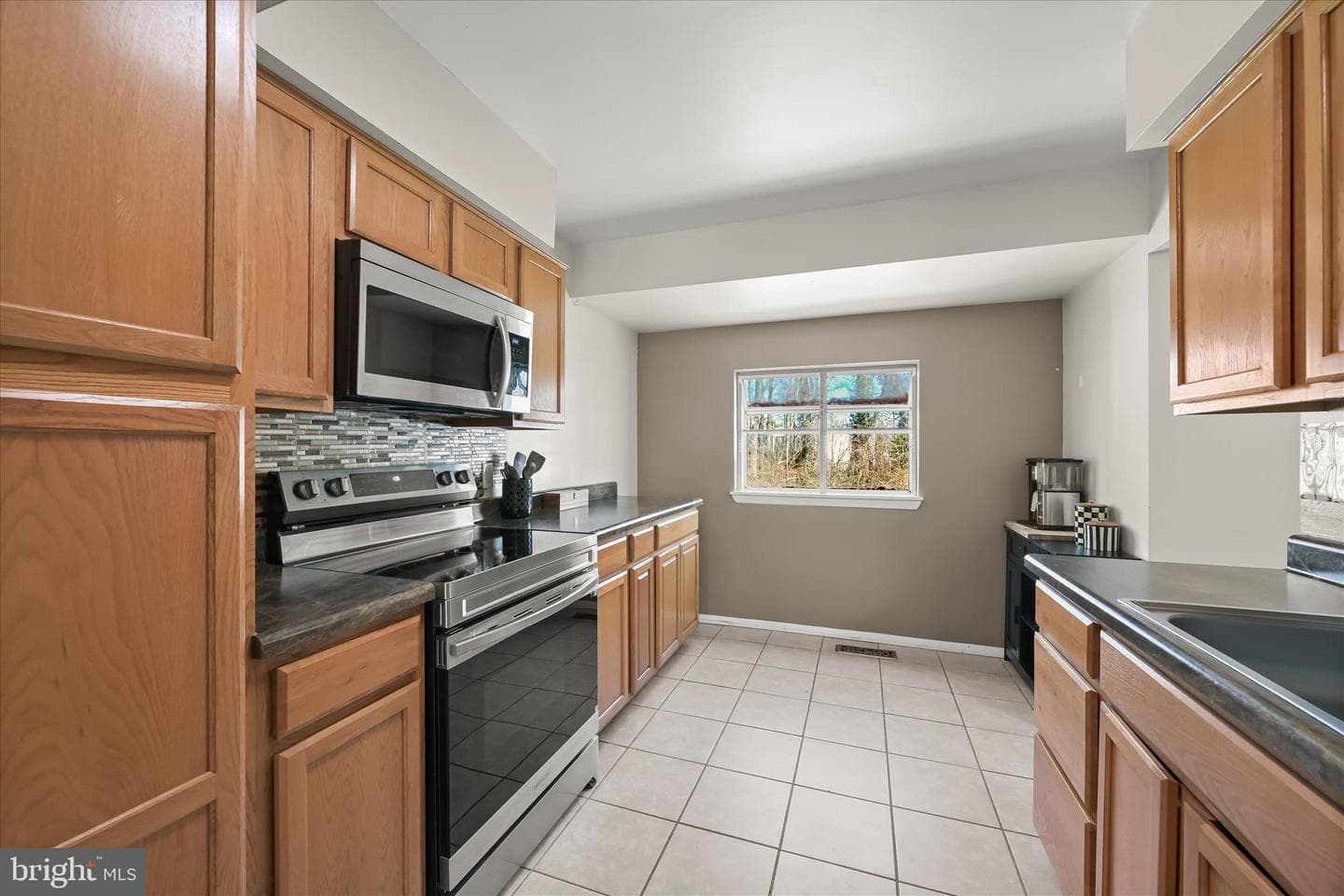 7980 Phirne Road E photo 7