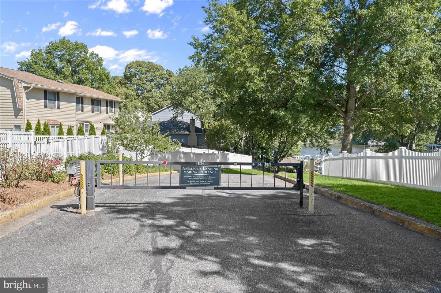 345 Derbyshire Lane photo 41