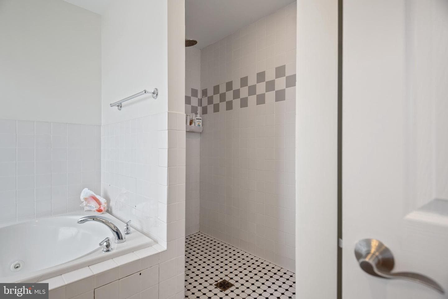 6065 Melbourne Avenue photo 30