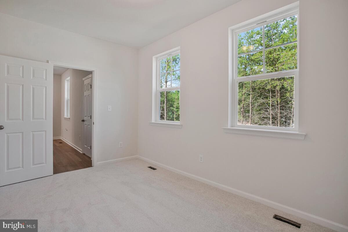 1235 Spruce Avenue photo 40
