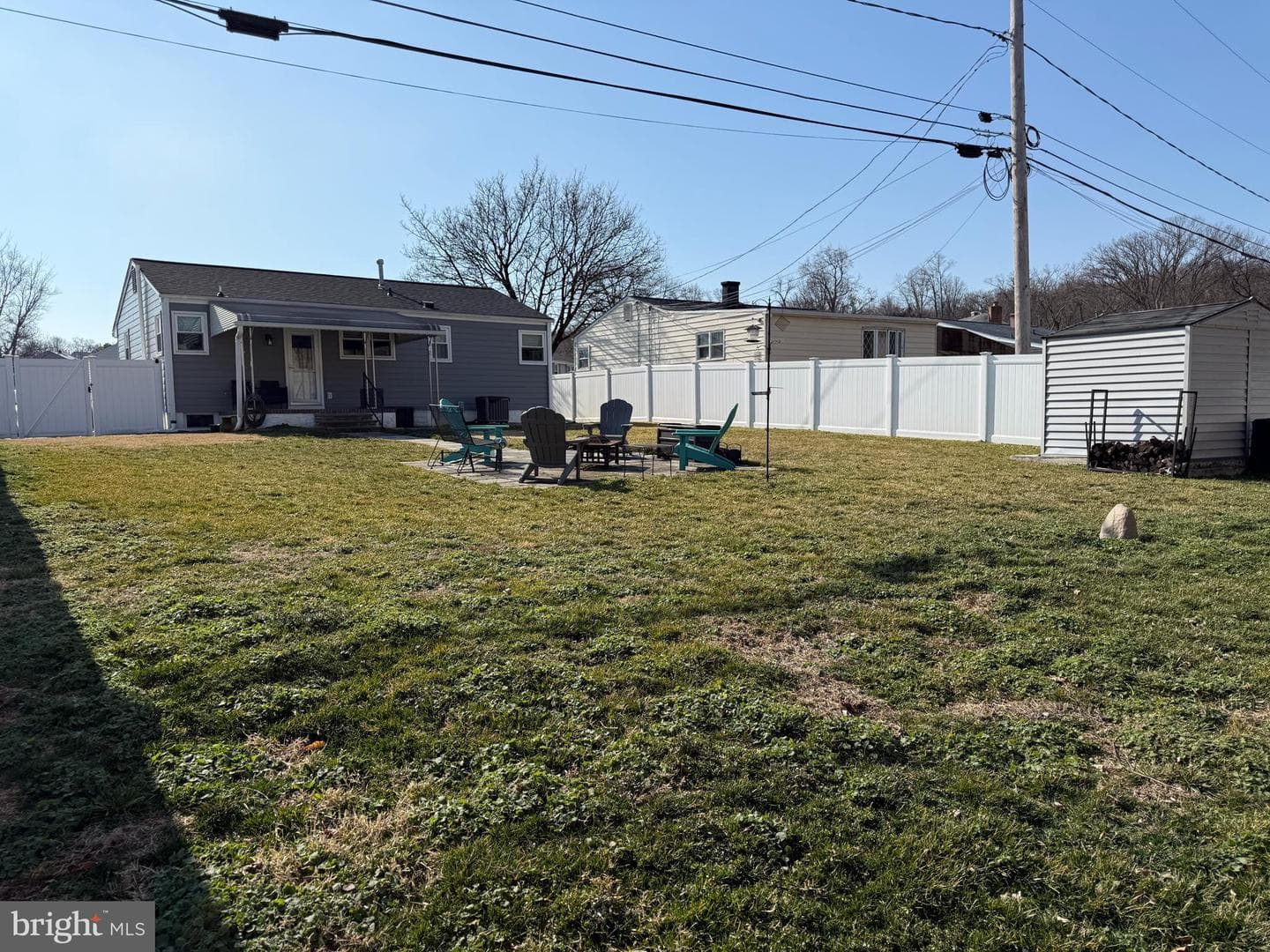 322 Cheddington Rd photo 6