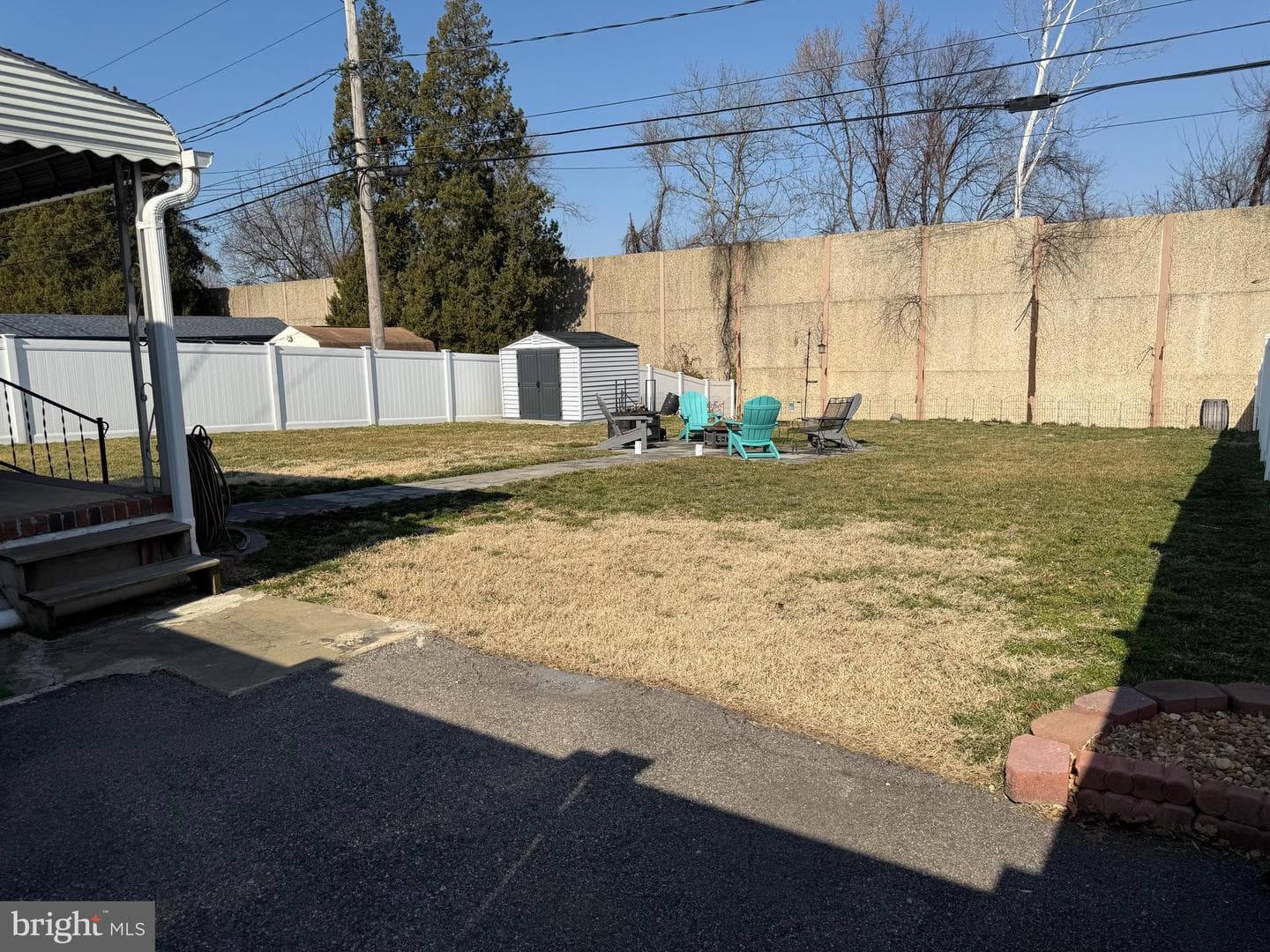322 Cheddington Rd photo 7