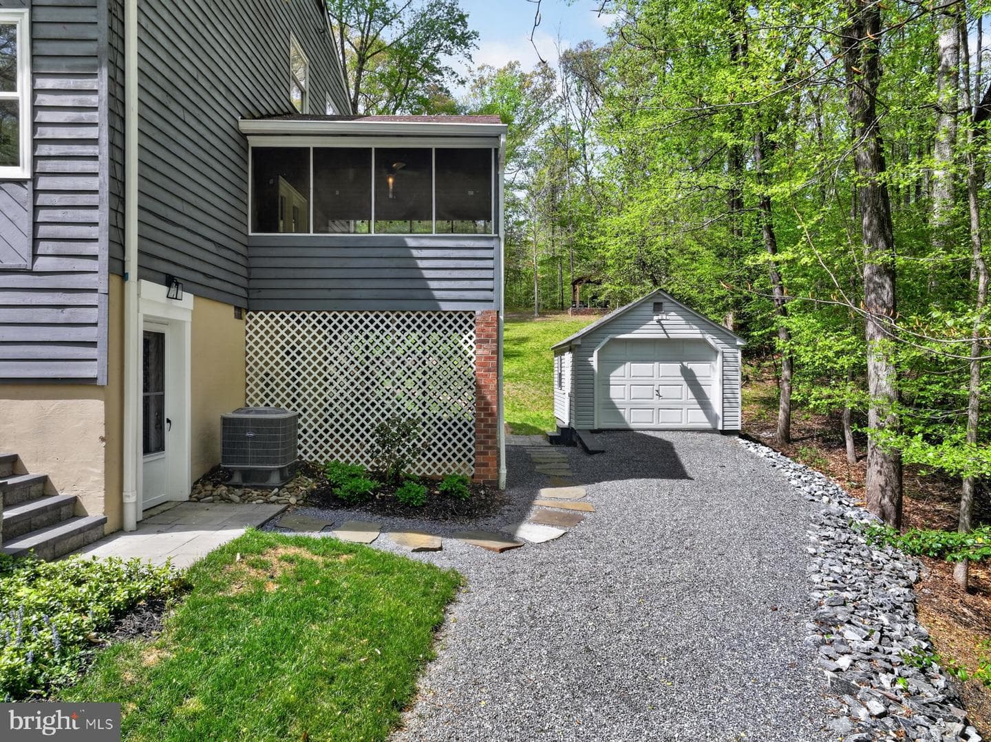 2908 Johnson Drive photo 6