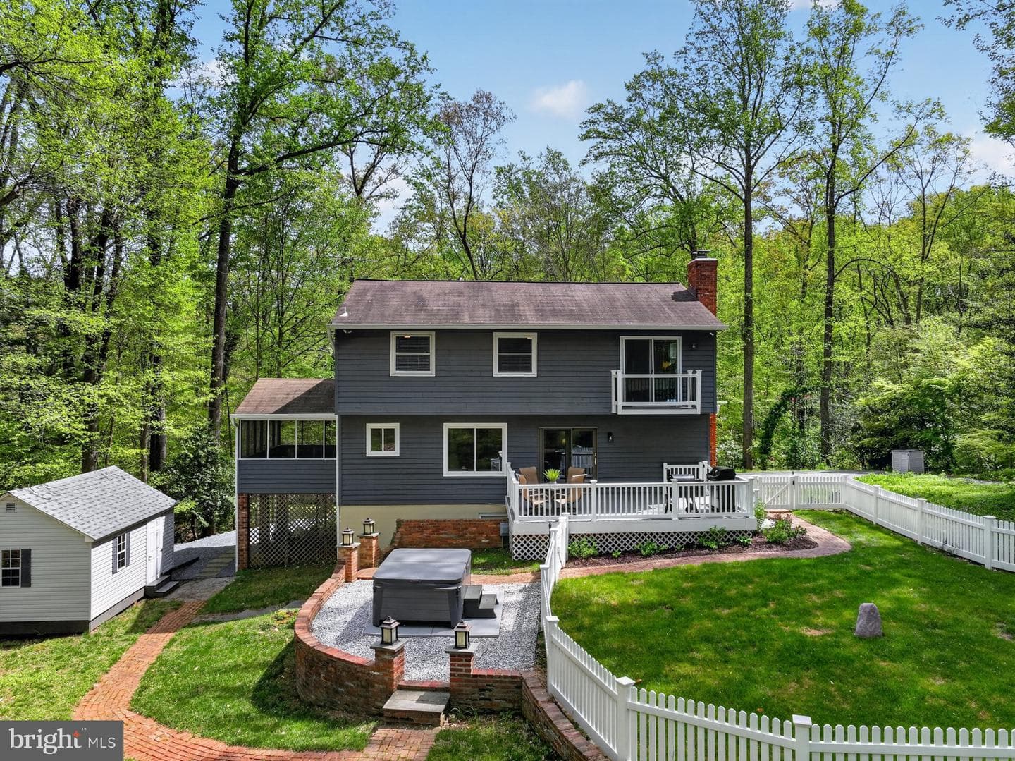 2908 Johnson Drive photo 9