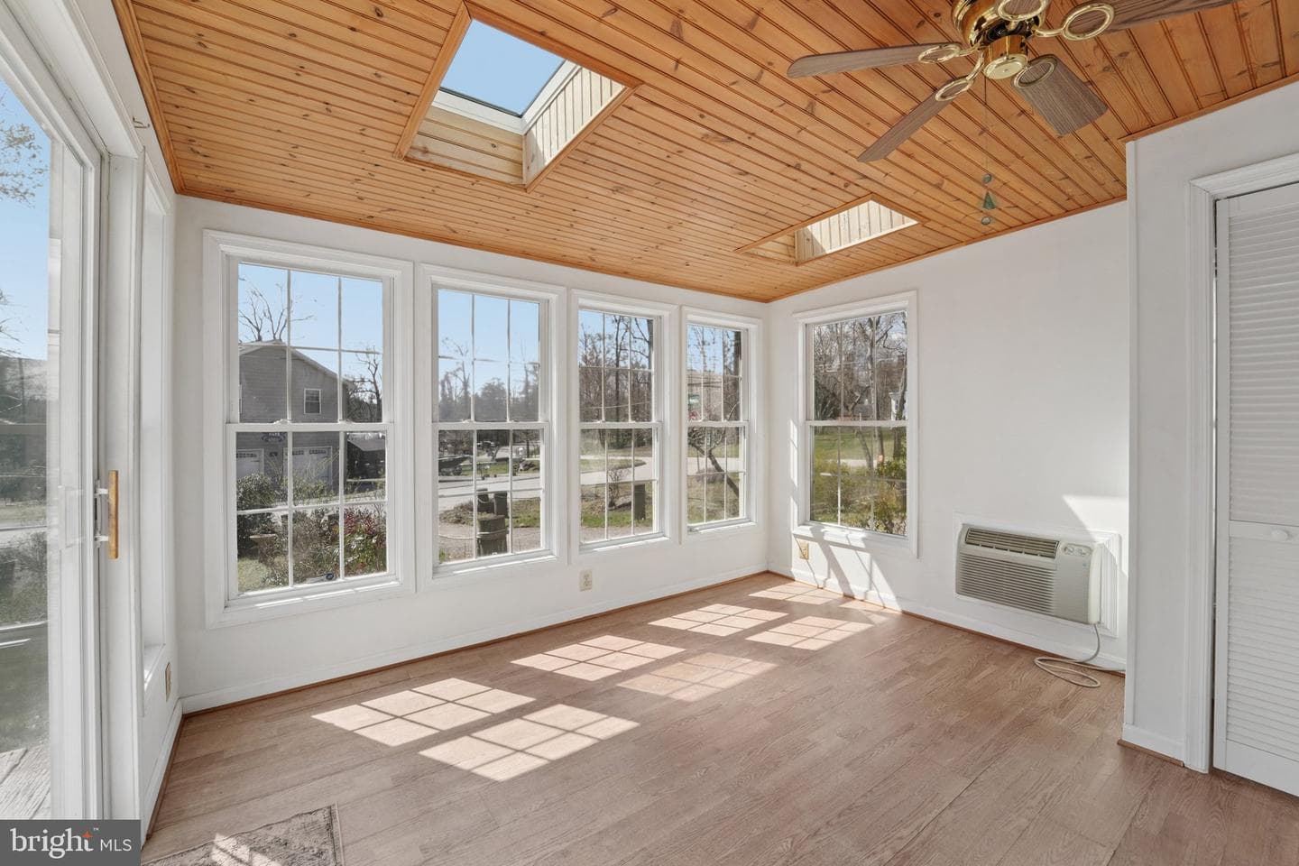 8057 Maywood Avenue photo 20