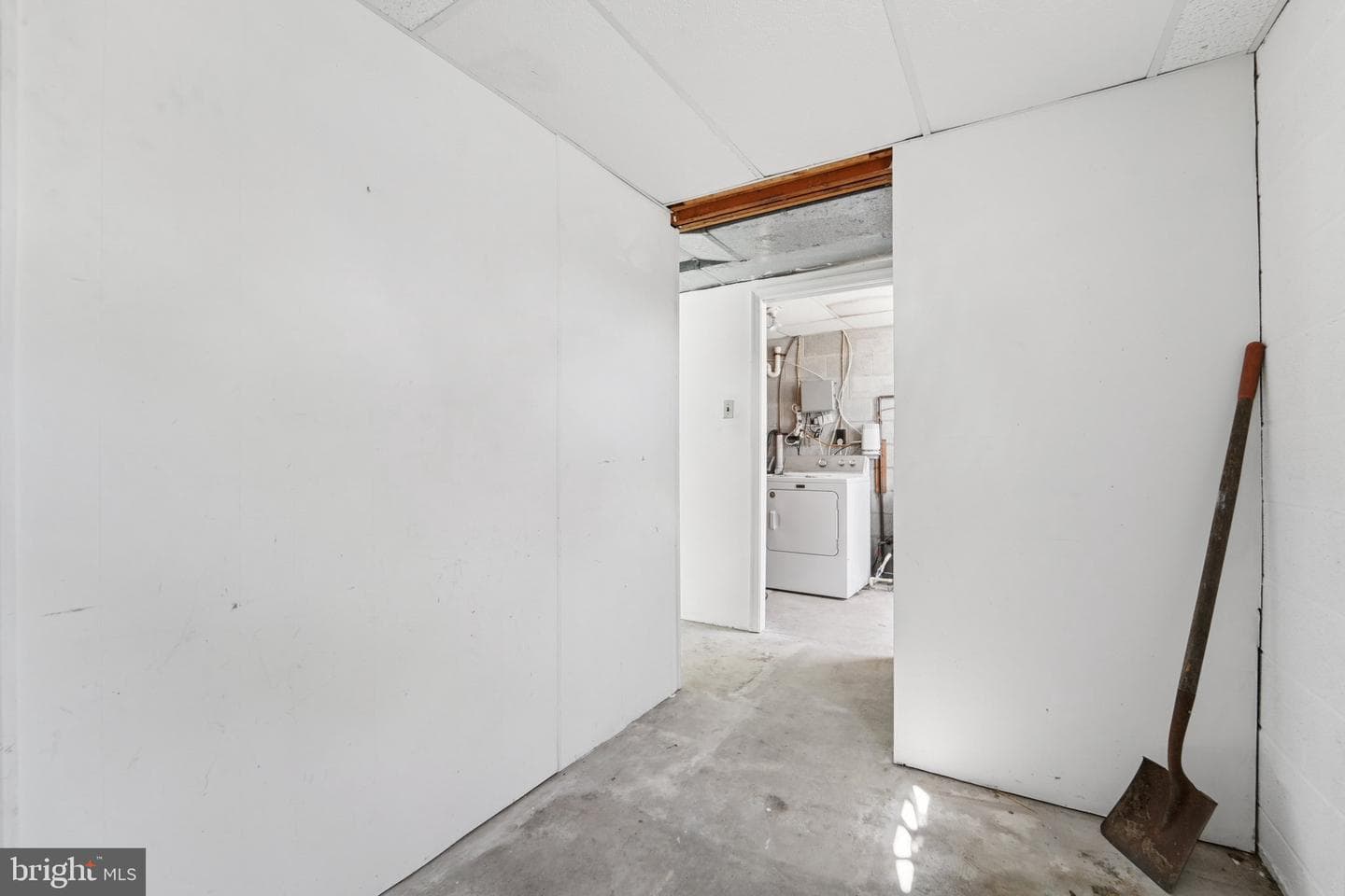8057 Maywood Avenue photo 24