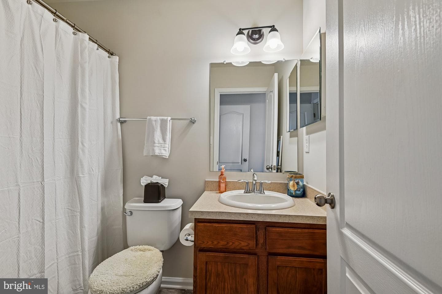 821 Croggan Crescent photo 22