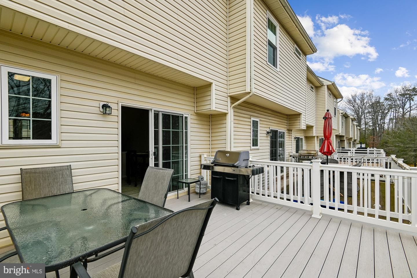 821 Croggan Crescent photo 27