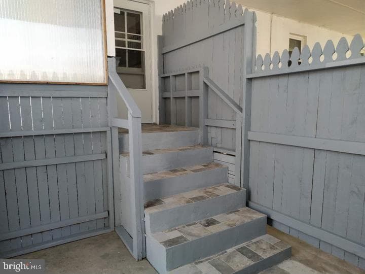 104 Lincoln Avenue photo 16