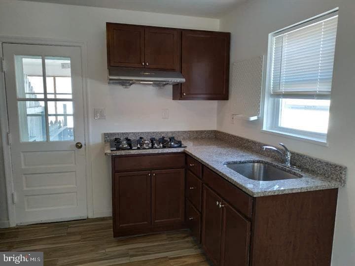 104 Lincoln Avenue photo 19