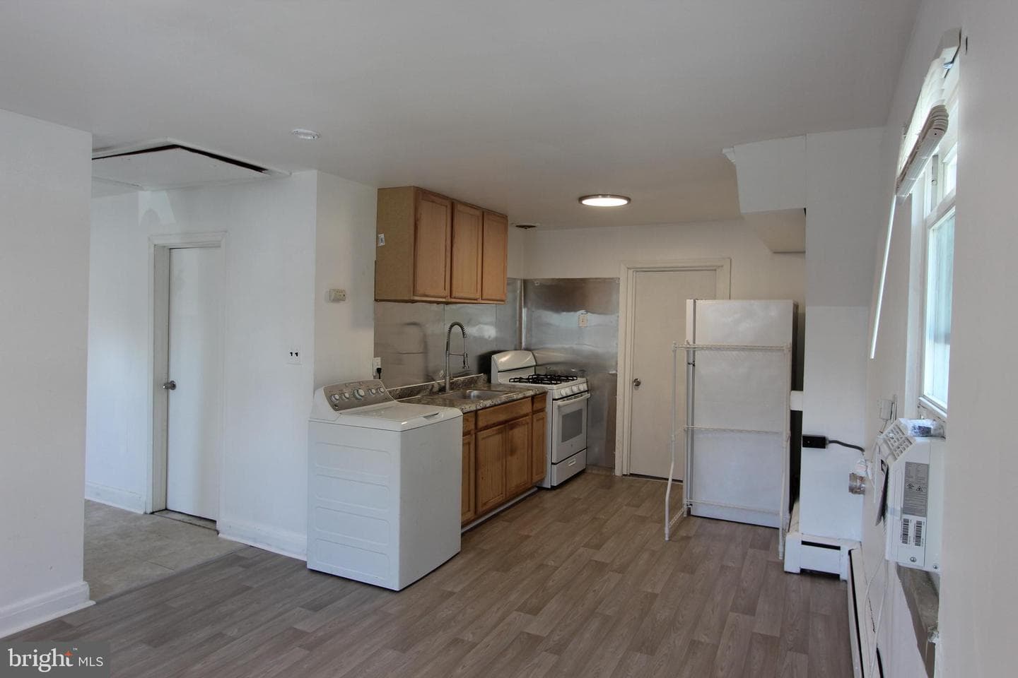 104 Lincoln Avenue photo 23