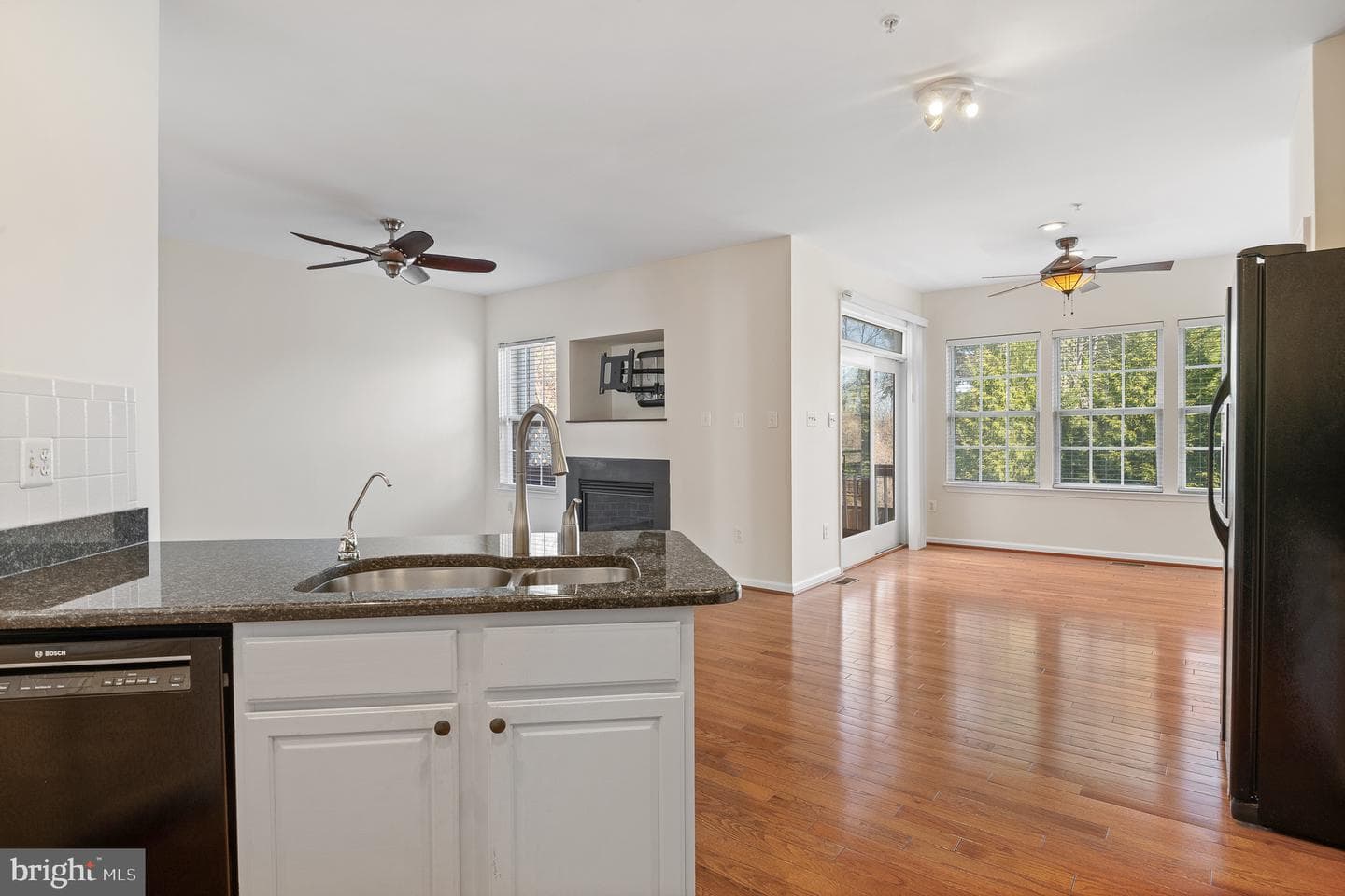 70 Two Rivers Drive photo 37