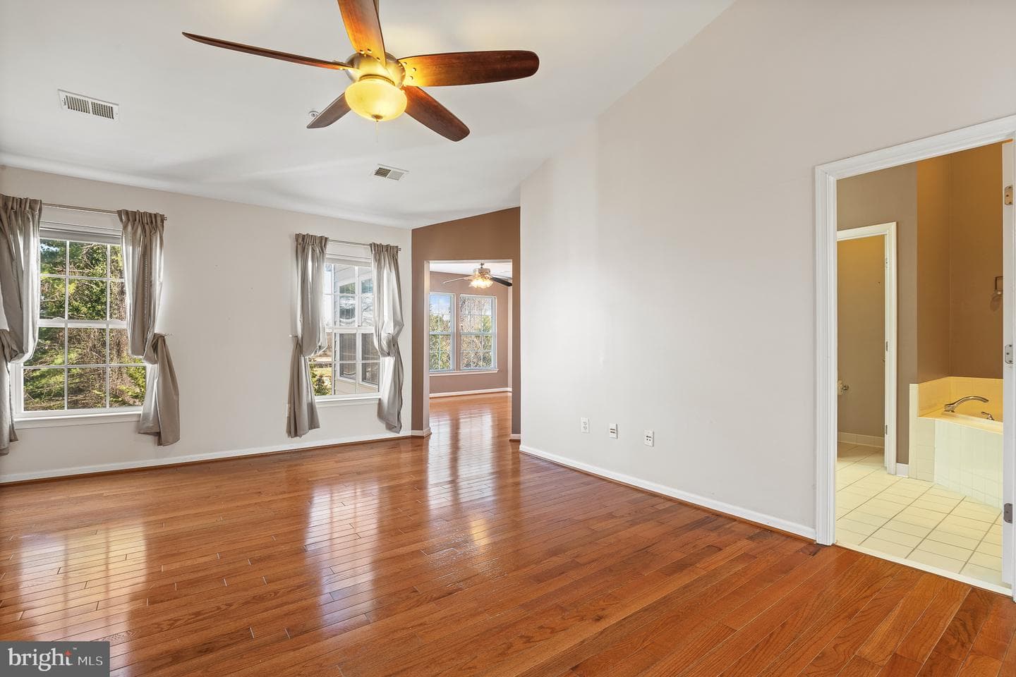 70 Two Rivers Drive photo 63