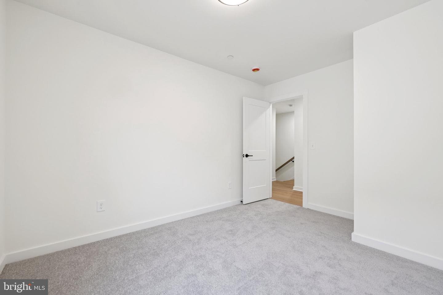 326 Thelma Avenue photo 25
