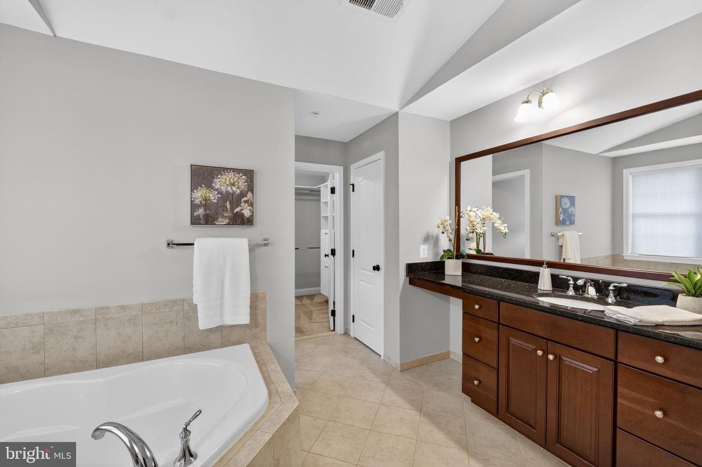 8241 Saint Francis Drive photo 32