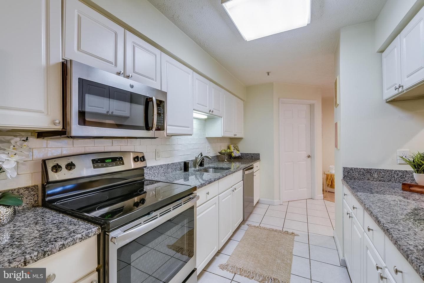 623 Admiral Drive #304 photo 10