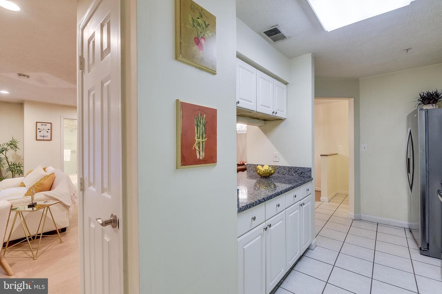 623 Admiral Drive #304 photo 11