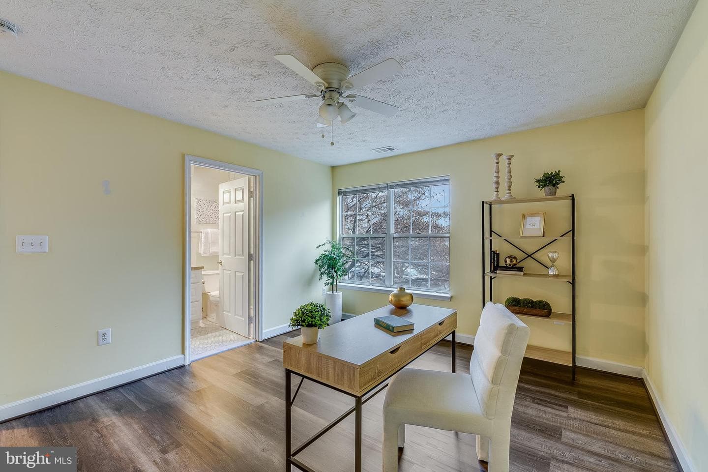 623 Admiral Drive #304 photo 19