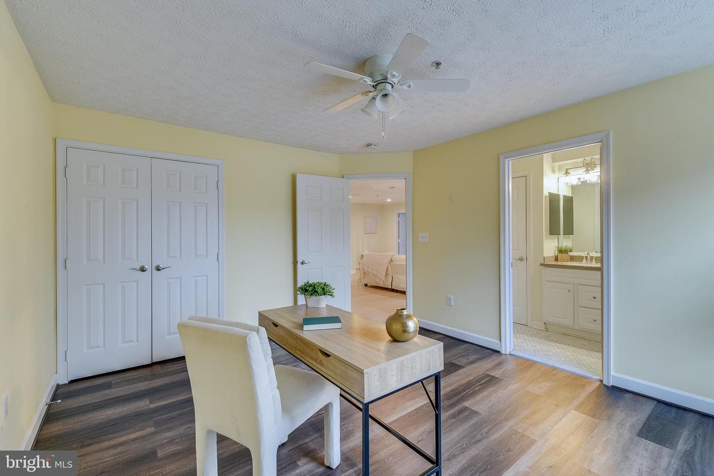 623 Admiral Drive #304 photo 20