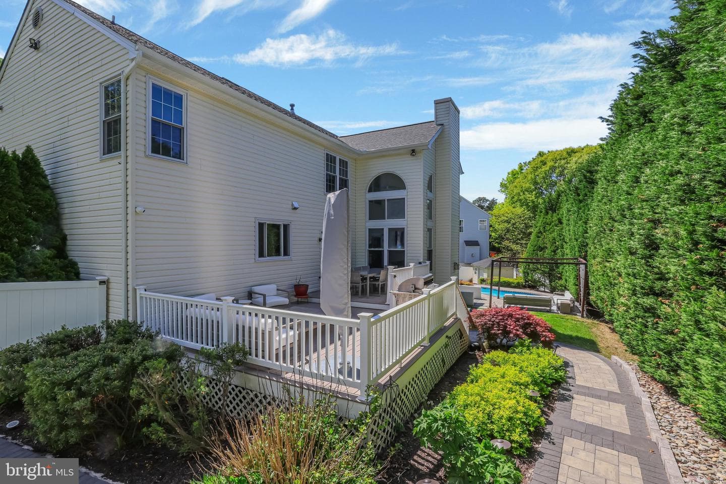 1514 Benvenue Court photo 100