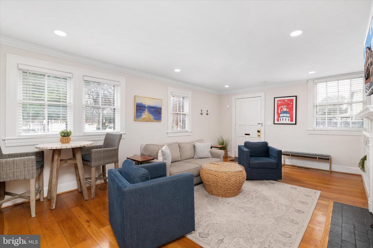 31 College Avenue photo 6