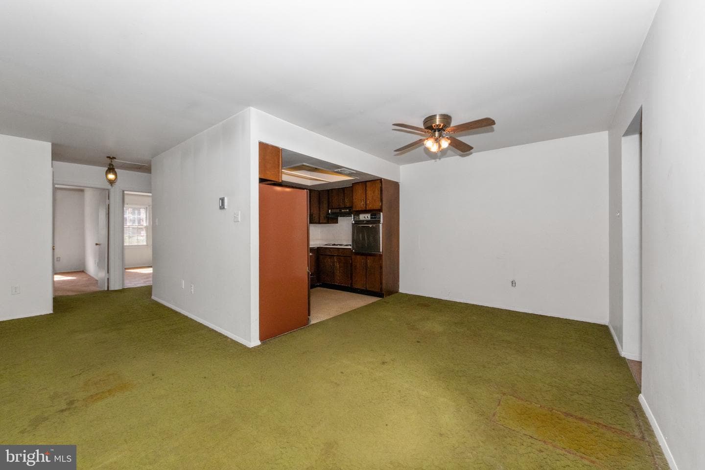 1746 Waldorf Court photo 16