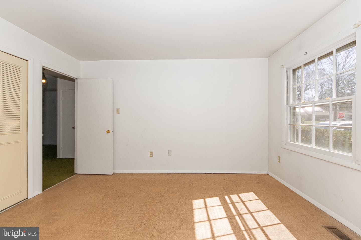 1746 Waldorf Court photo 28