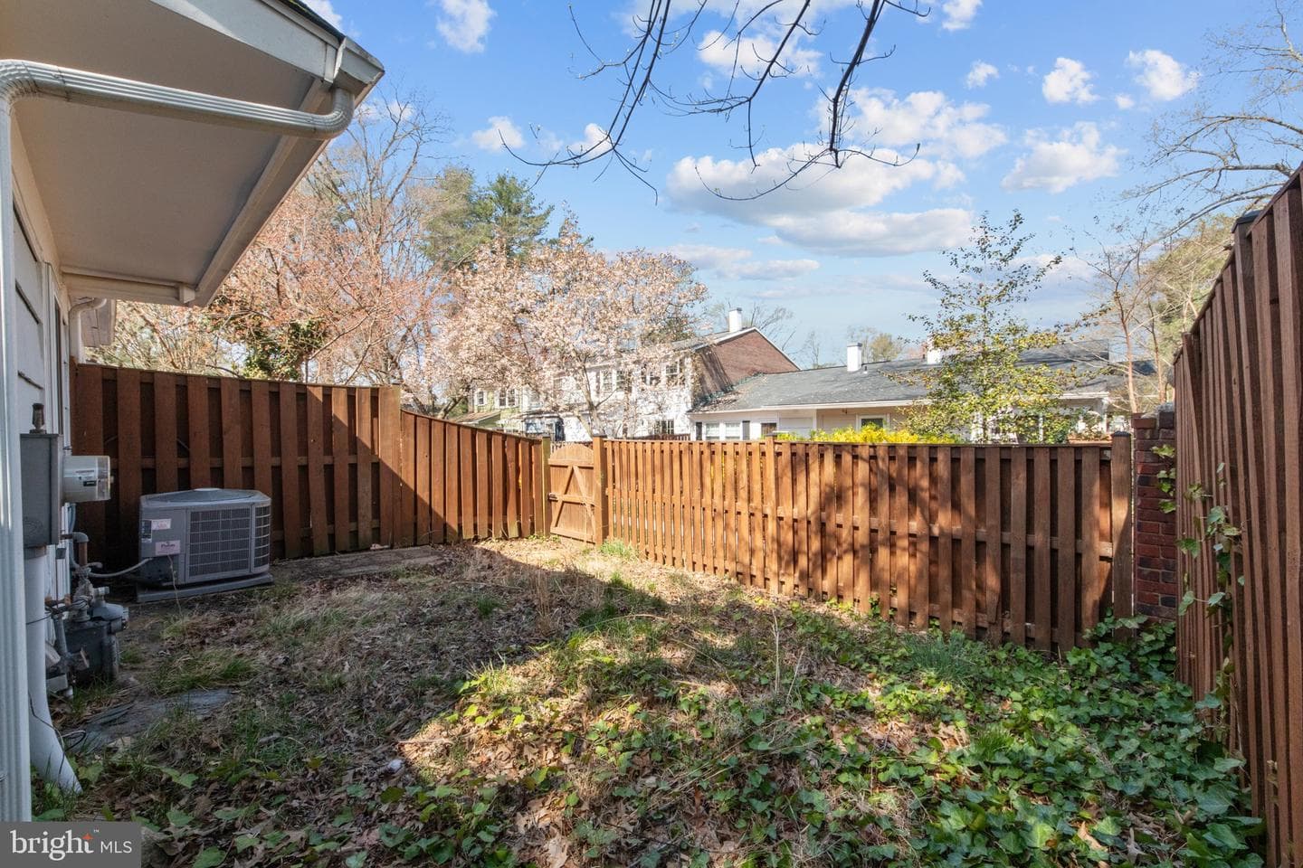 1746 Waldorf Court photo 46