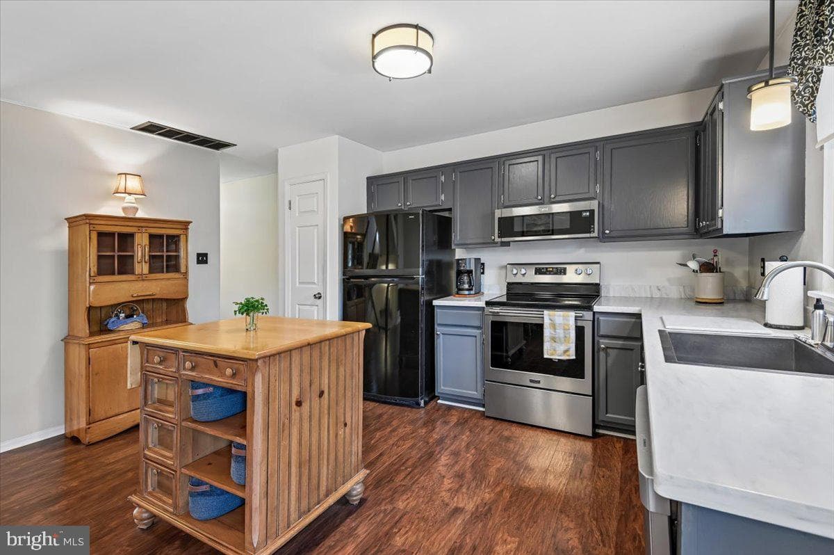 1737 Ridgely Road photo 14