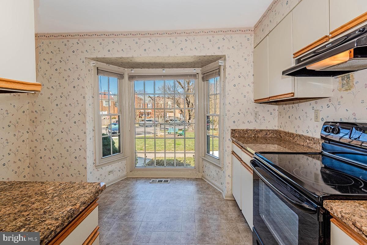 1467 Eagle Court photo 7