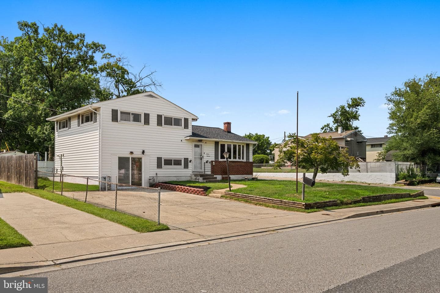 700 Delmar Avenue photo 3