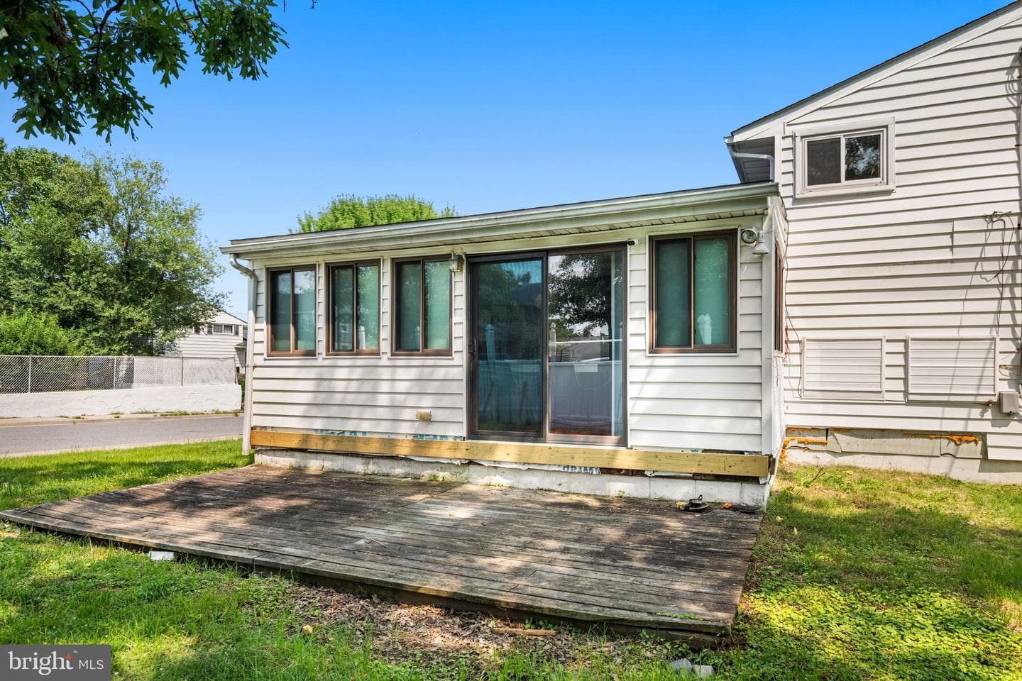700 Delmar Avenue photo 43