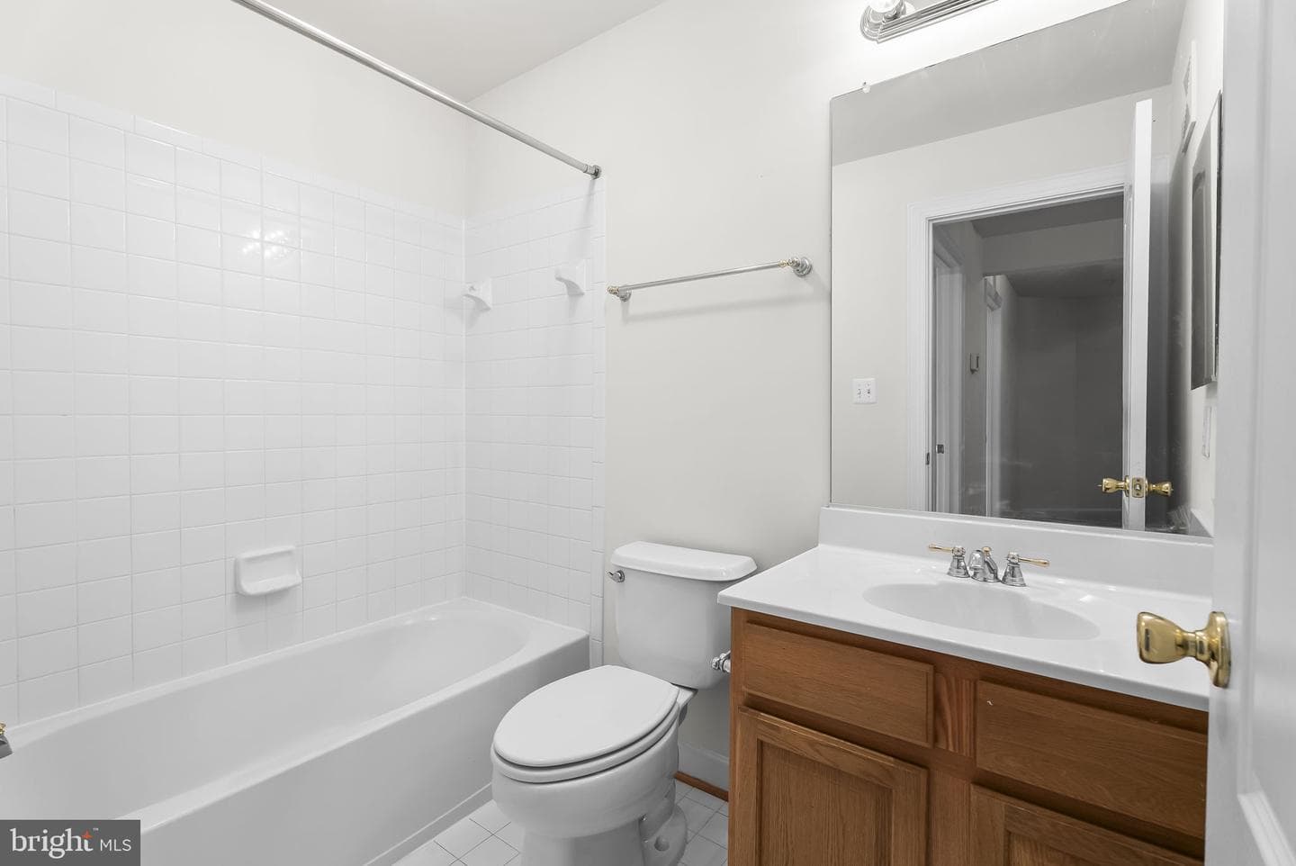 3446 Carriage Walk Court #23-B photo 19