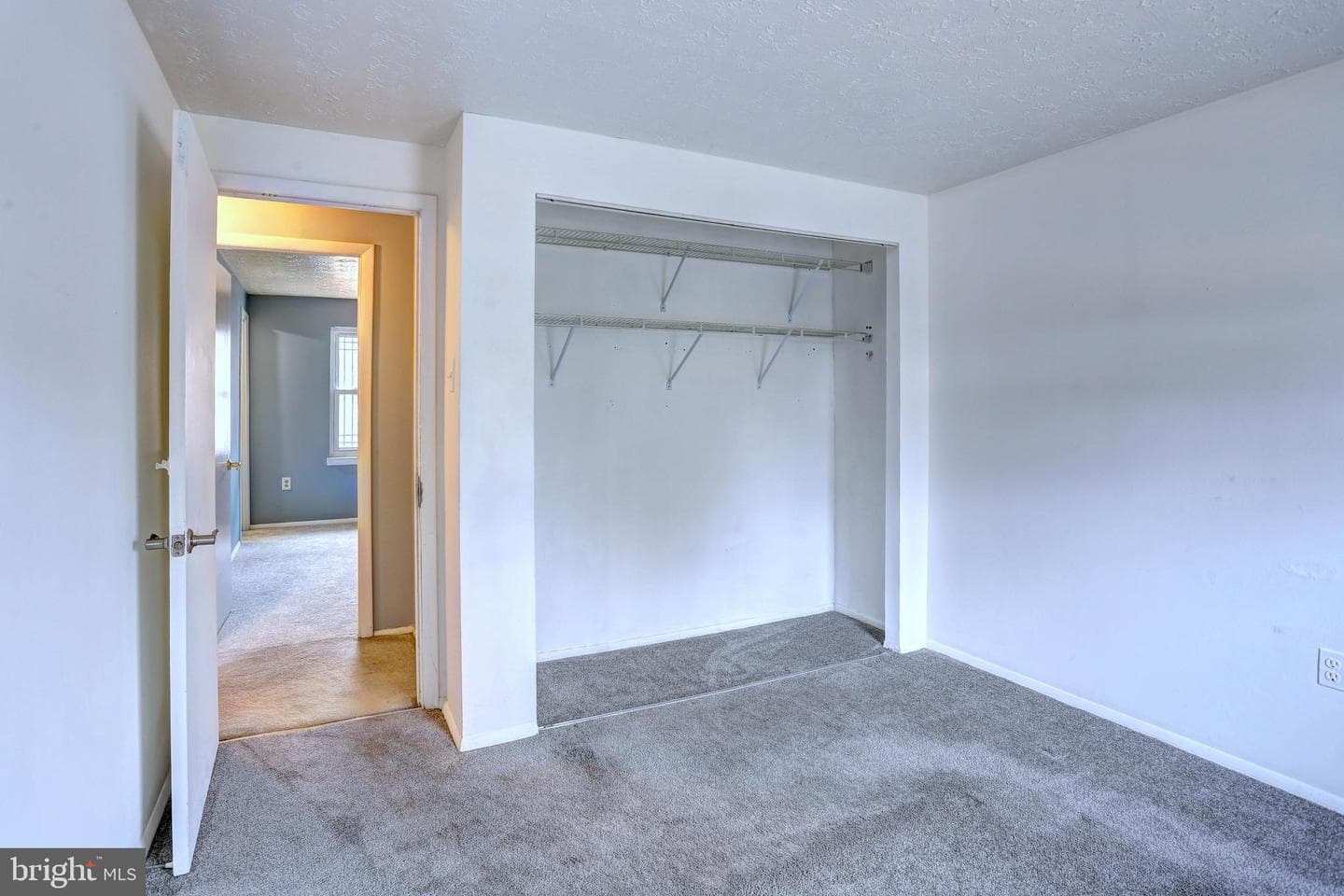 1816 Lasalle Place photo 13