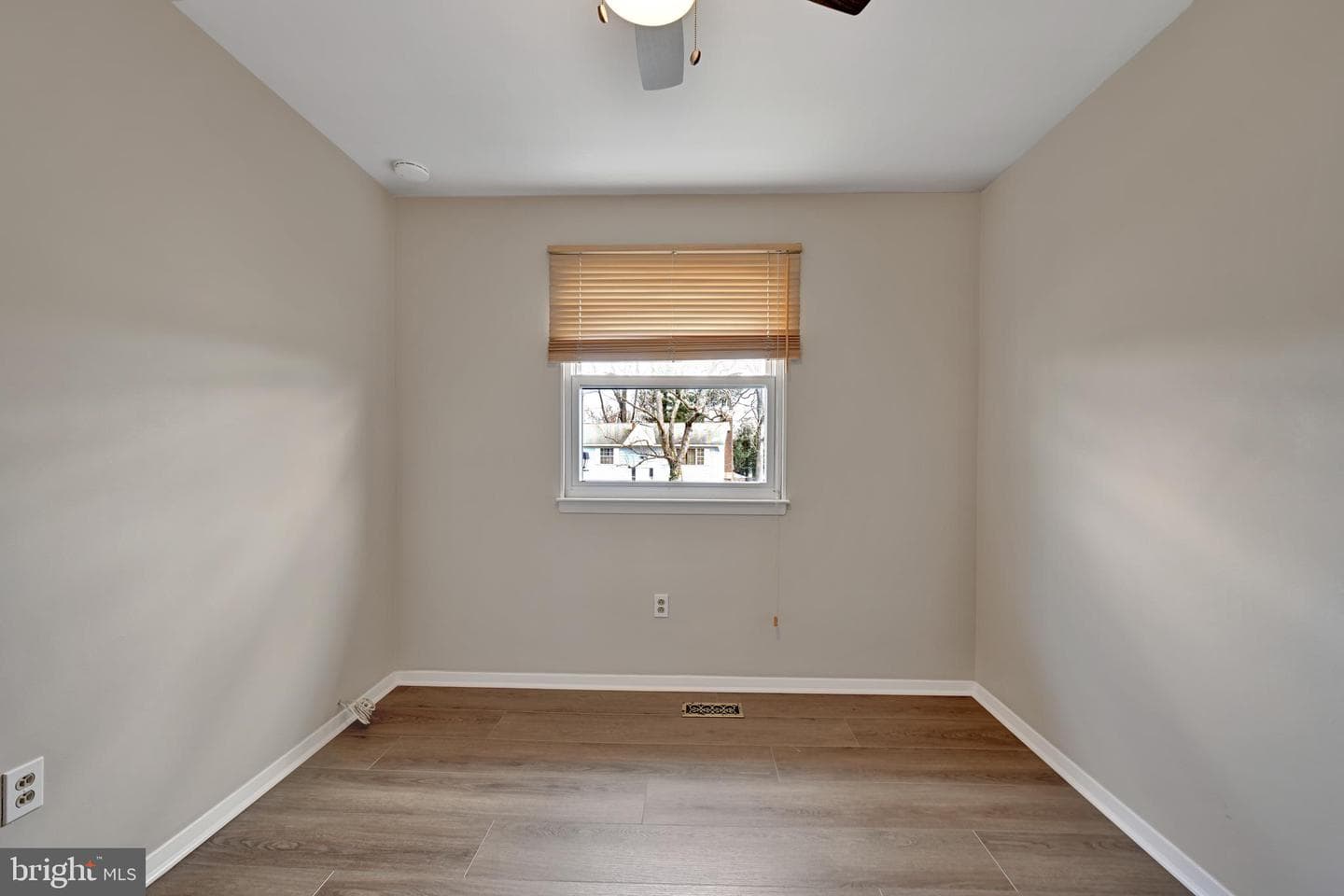 852 Birchwood Court photo 14