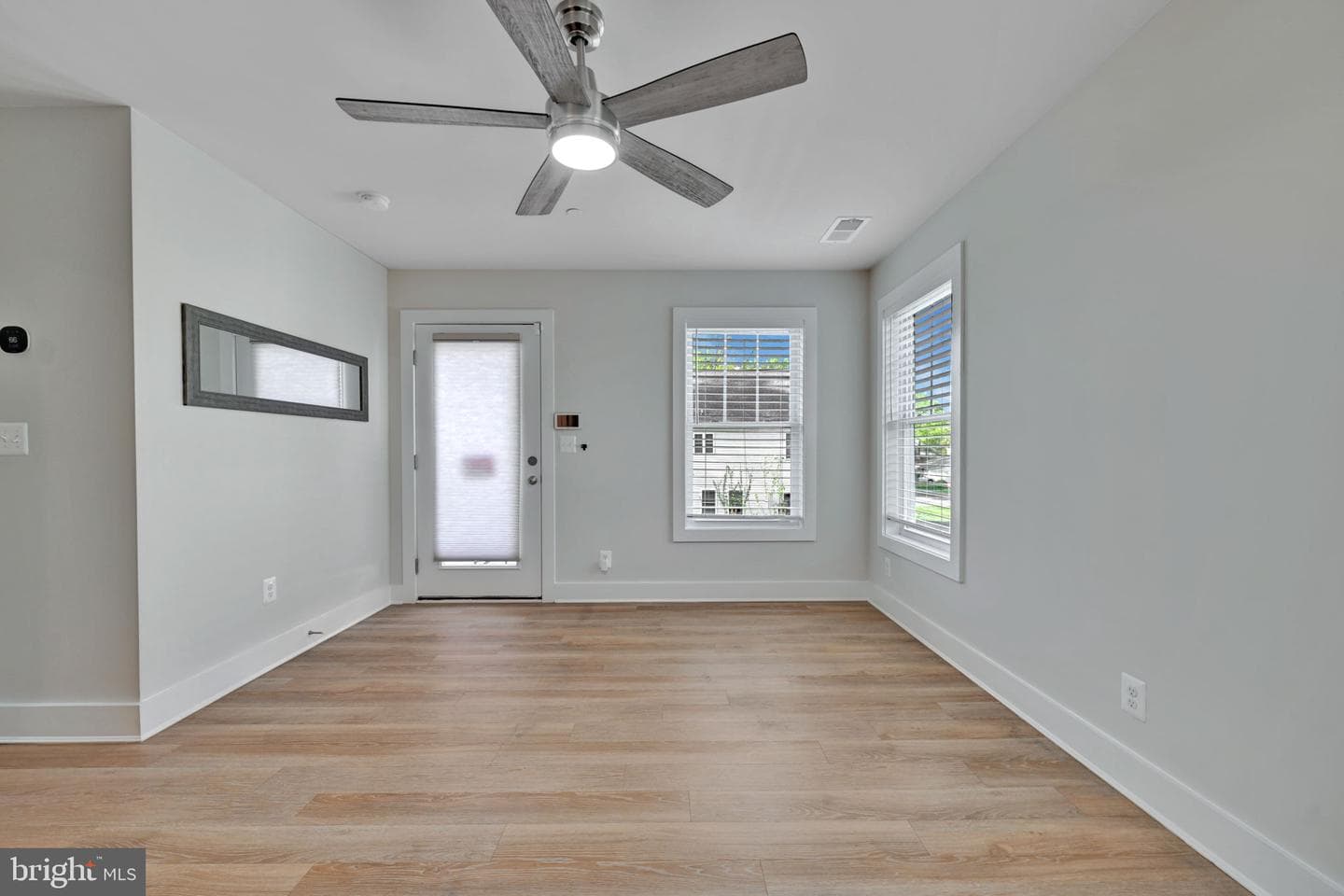 1205 Hawthorne Street photo 16