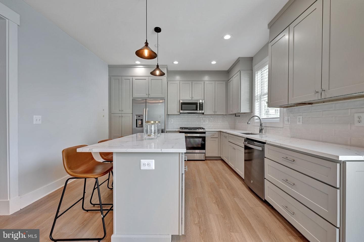 1205 Hawthorne Street photo 3