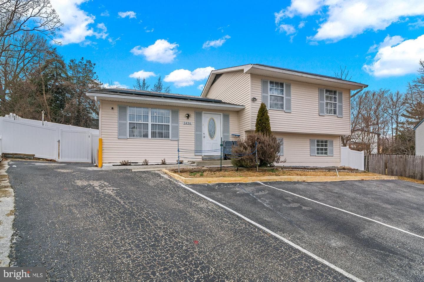 1436 Regent Street photo 2
