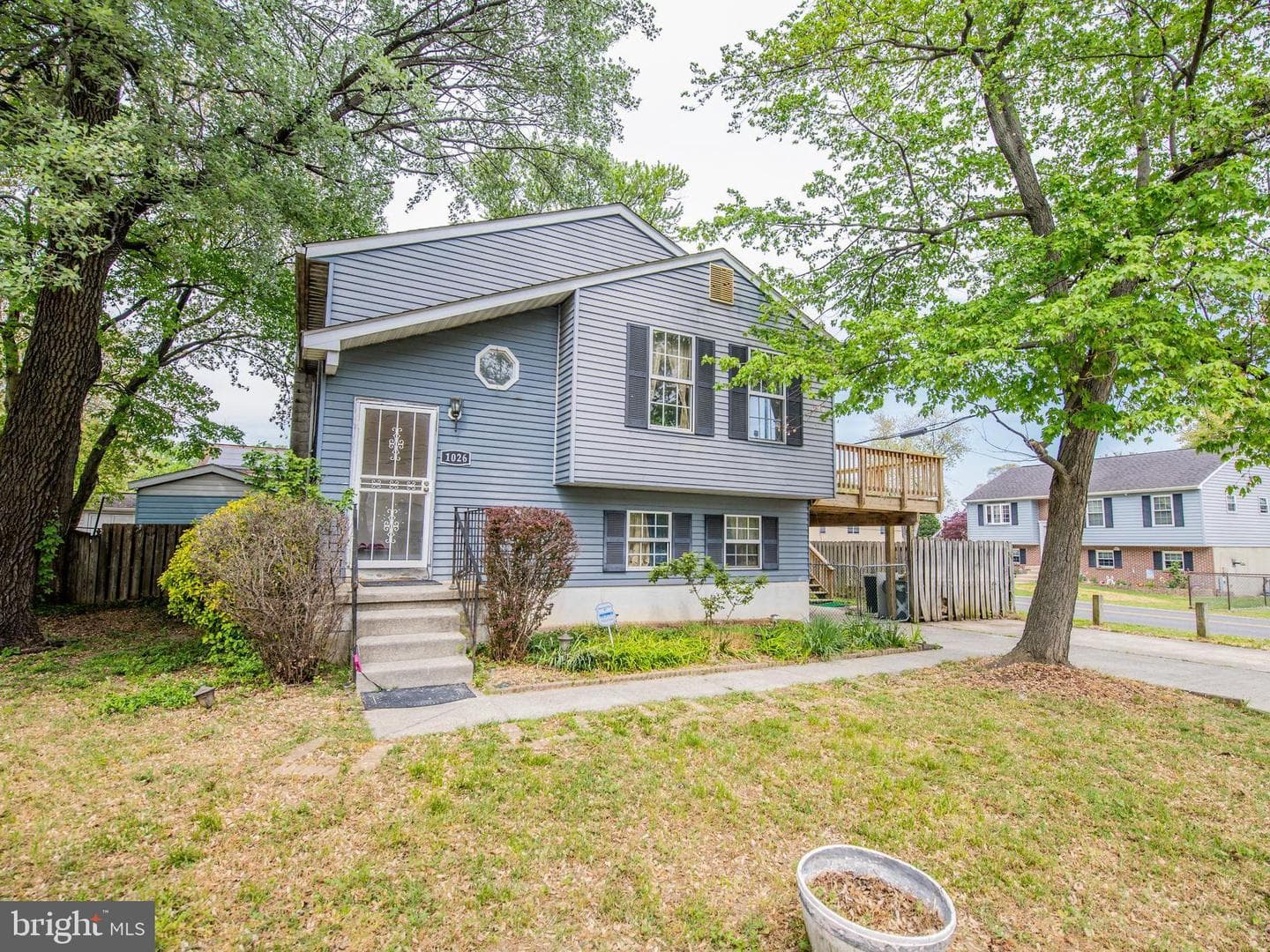 1026 Twin View photo 29