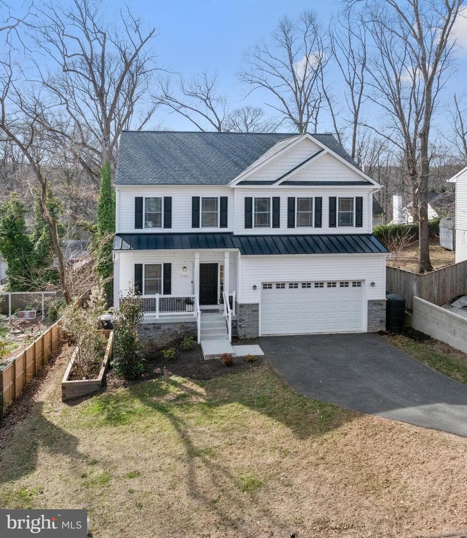 1176 Green Holly Drive